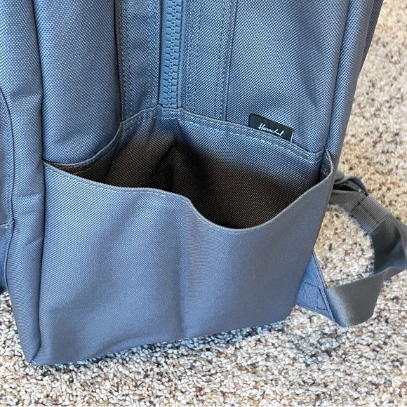 Herschel Supply Company Miller Backpack in Gargoyle Gray 32L 17.5"×12.5"x 7" NEW - Picture 12 of 16